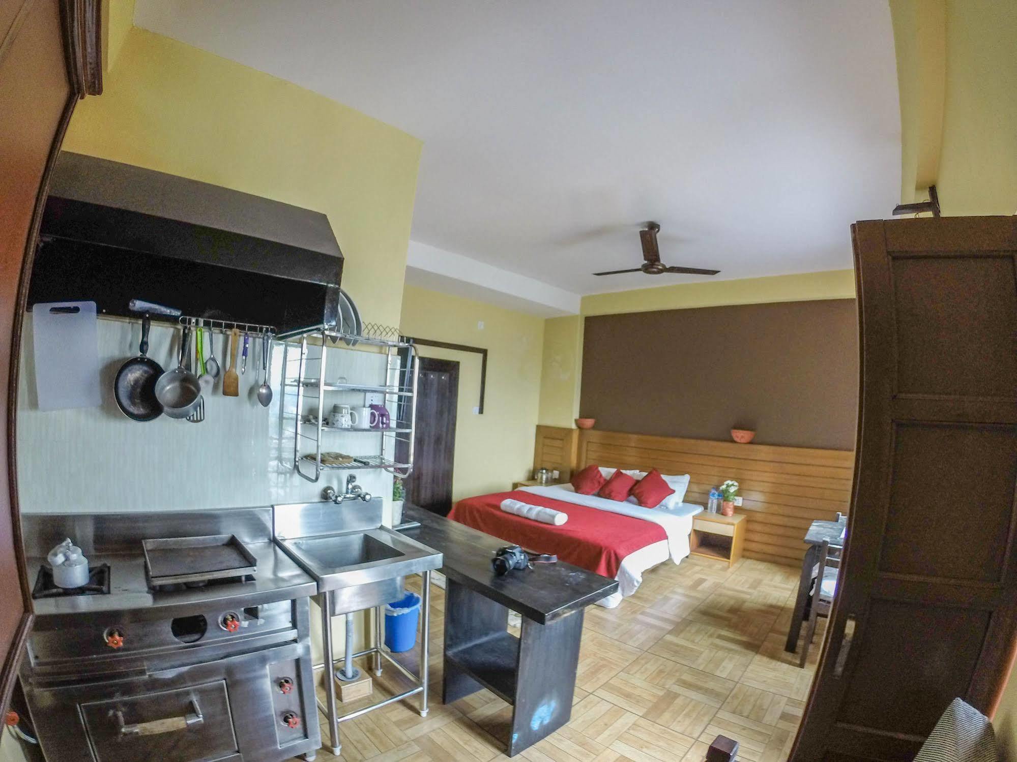 פוקהרה Hotel Tourist Residency מראה חיצוני תמונה
